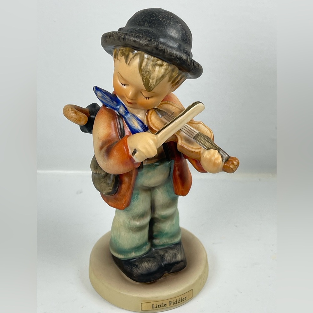 Vintage Hummel/Goebel “Little fiddler” boy playing‎ violin #4 TMK 3 1960s figure